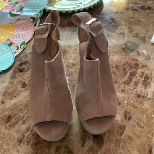 Steve Madden Suede Wedges